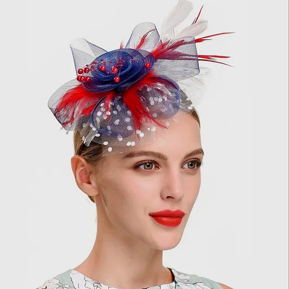 Elegant Red White Blue Dotted Feathers Fascinator 3pc Headband Clip Patriotic - Picture 1 of 2